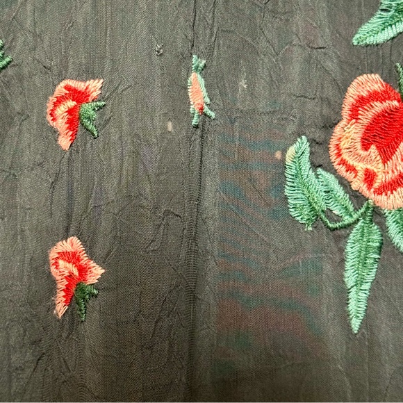 Johnny Was Floral Embroidered 3/4 Sleeve V-Neck Crinkle Gauzy Lightweight Tunic - Picture 12 of 12